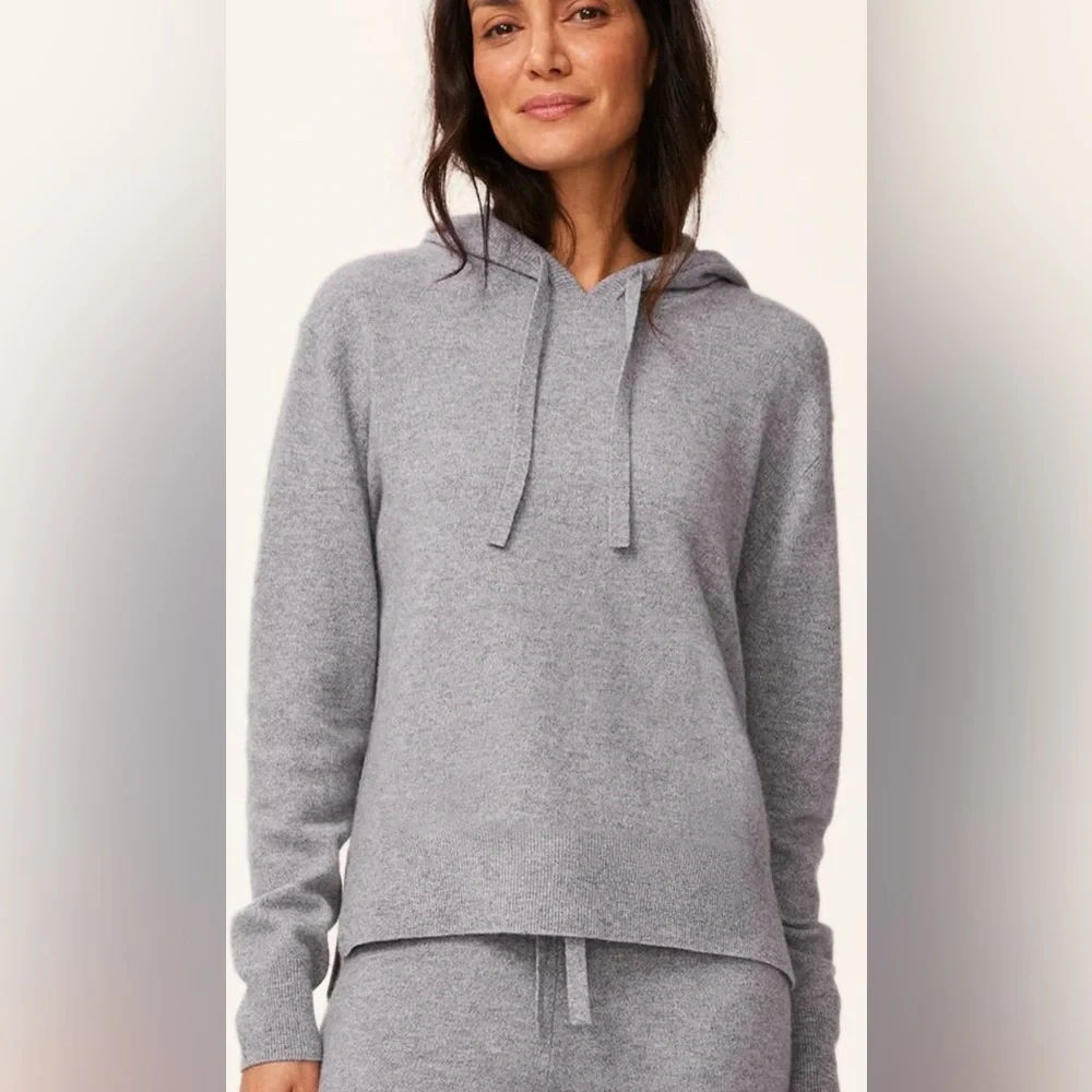 Unsubscribed Cashmere Hoodie in military green.Never worn with tags. - Picture 1 of 9